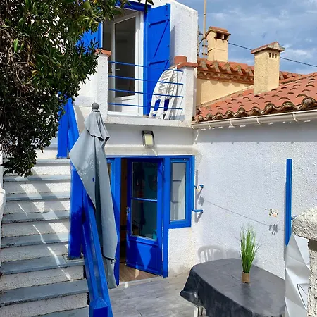 Jolie Maisonnette A La Avec Exterieur Et Parking Pr Juillet Et Aout Slmt *